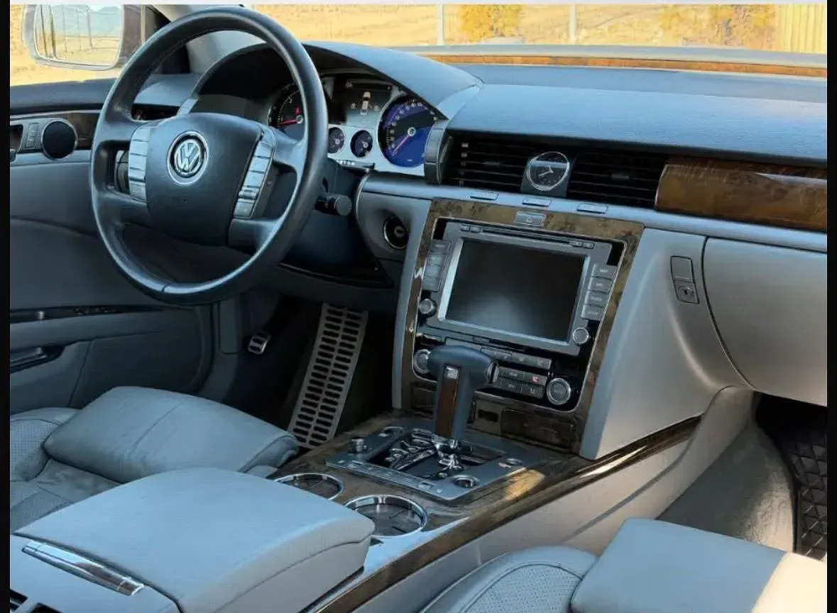 Gebraucht VW Phaeton 245 PS (180 kW) 2012 Schwarz Limousine
