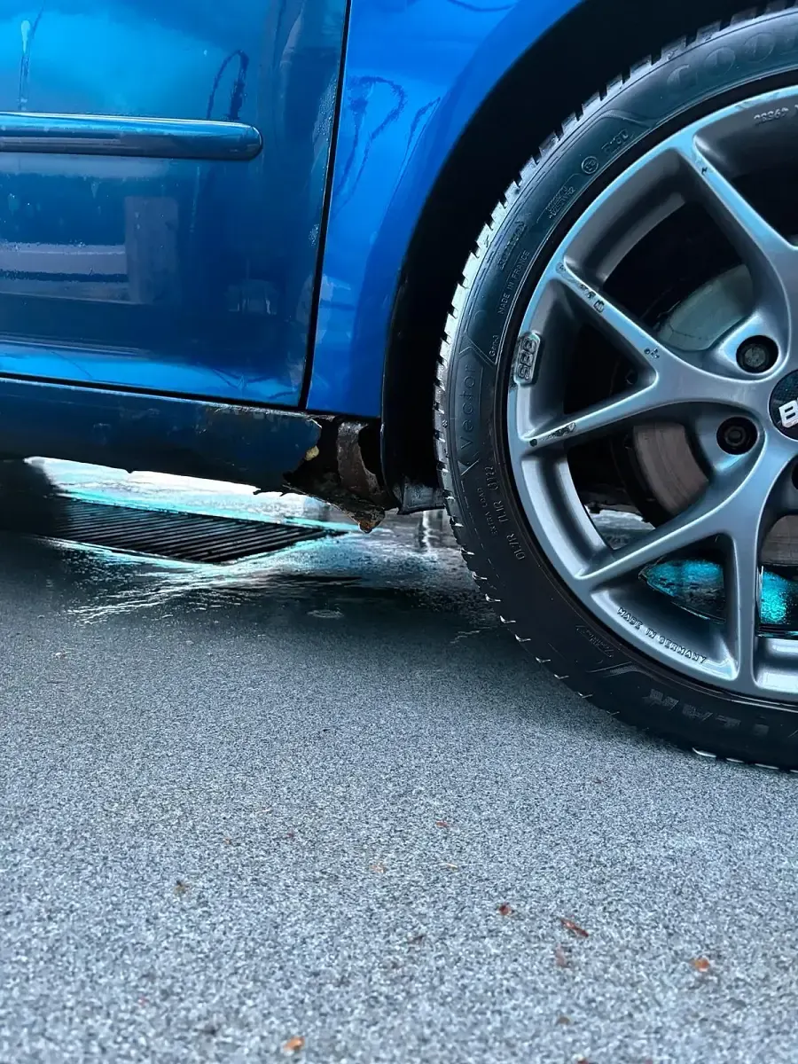 Gebraucht VW Golf V 105 PS (77 kW) 2008 Blau Kleinwagen