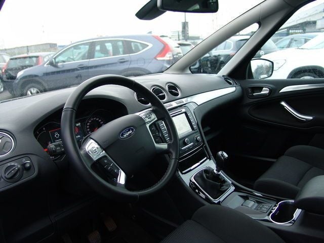 Gebraucht Ford S-MAX Titanium 200 PS (147 kW) 2014 Schwarz metallic Van / Kleinbus