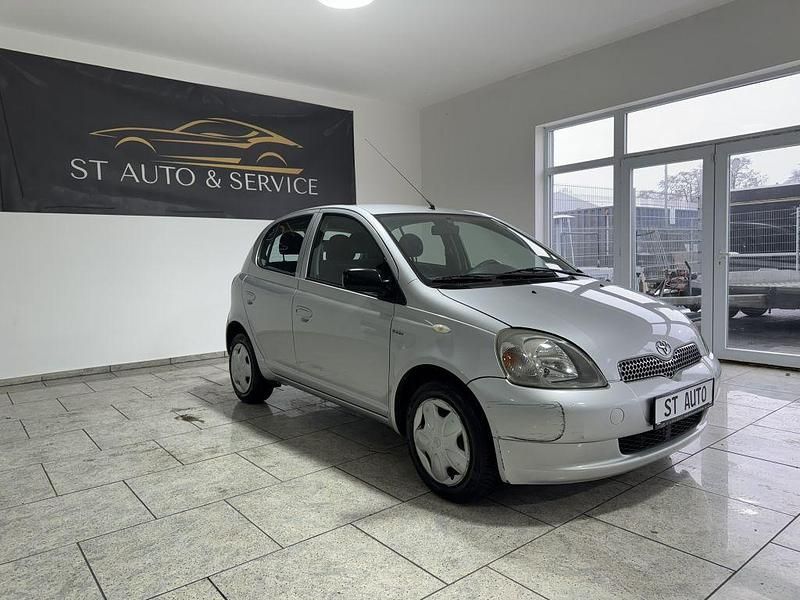 Gebraucht Toyota Yaris Sol 87 PS (63 kW) 2003 Silber Limousine