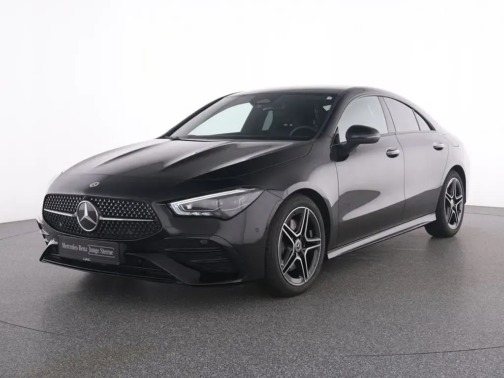 Gebraucht Mercedes CLA200 AMG 163 PS (119 kW) 2025 Schwarz Limousine