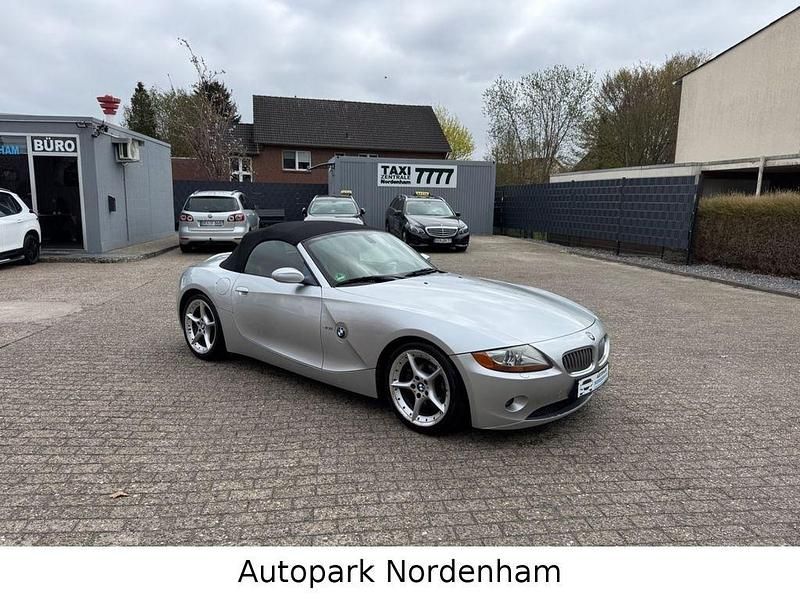Gebraucht BMW Z4 Sport Line 231 PS (169 kW) 2004 Silber Cabrio