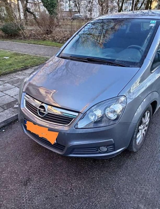 Gebraucht 2005 Opel Zafira Van / Kleinbus | 2.450 € (Fairer Preis) - Bild 1/4