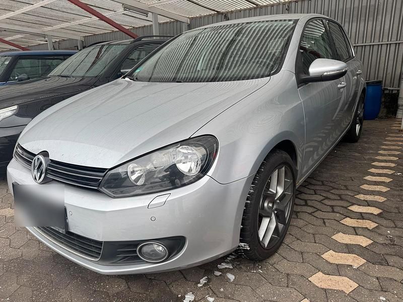 Gebraucht VW Golf VI 140 PS (102 kW) 2009 Silber Kleinwagen