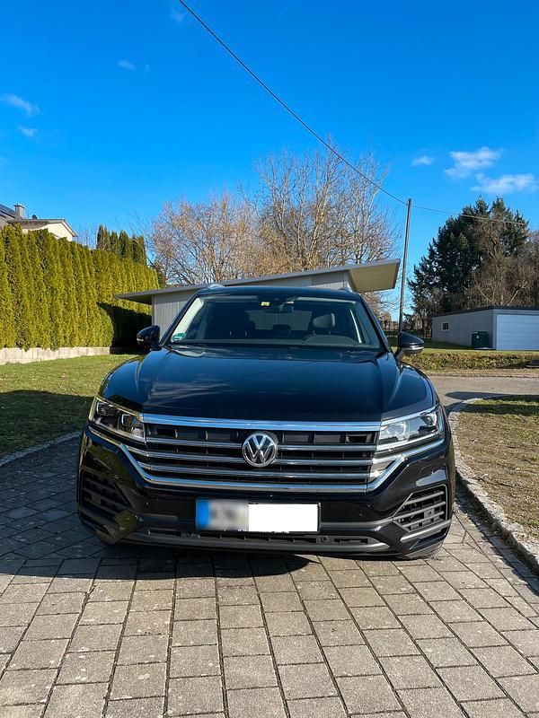Gebraucht VW Touareg 231 PS (169 kW) 2020 Schwarz SUV