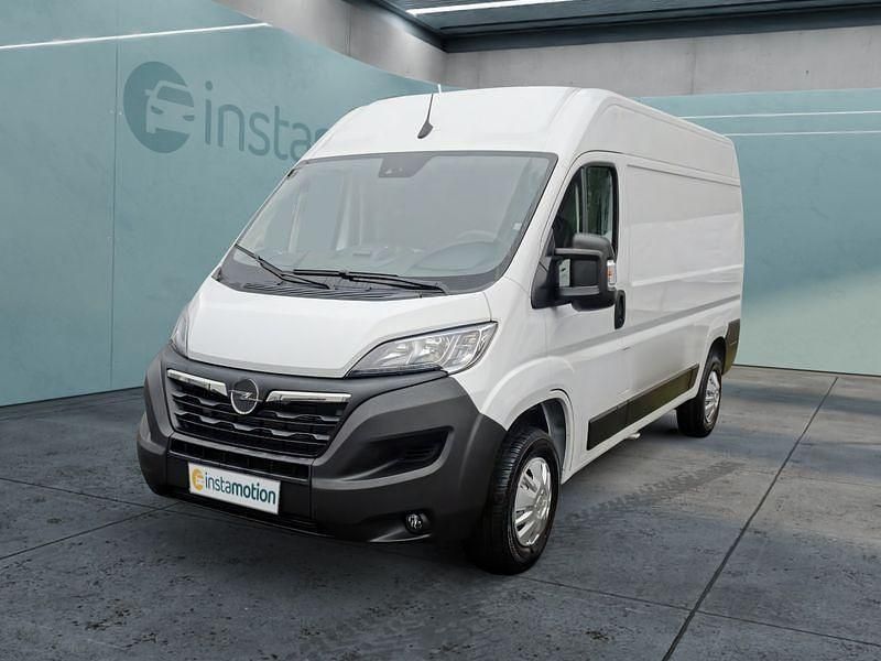 Weiß Gebraucht 2022 Opel Movano Van | 28.649 € (Teuer) - Bild 1/4