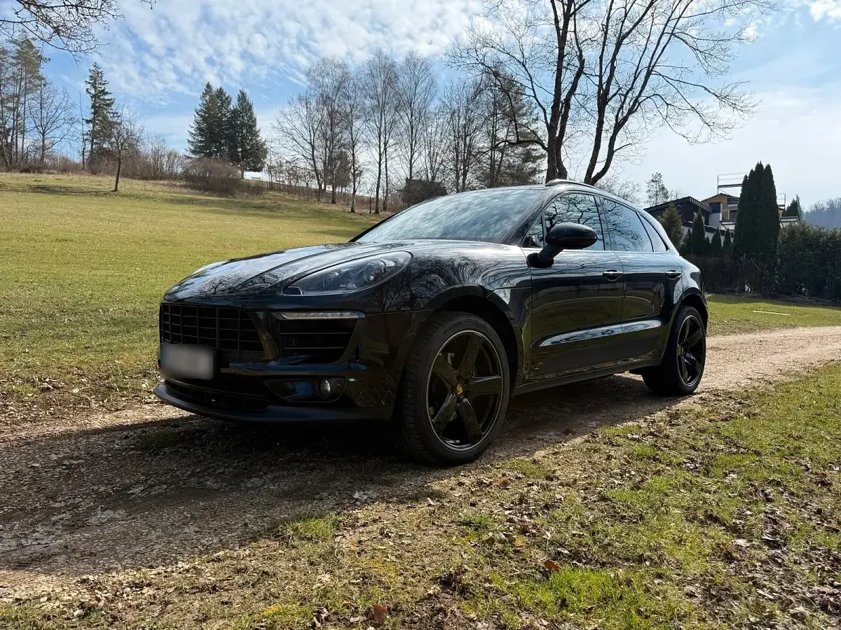 Gebraucht Porsche Macan 252 PS (185 kW) 2018 Schwarz SUV