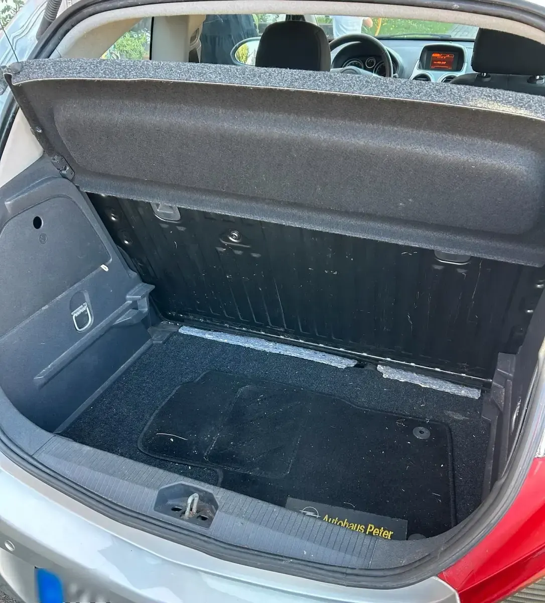 Gebraucht Opel Corsa 87 PS (63 kW) 2013 Silber Kleinwagen