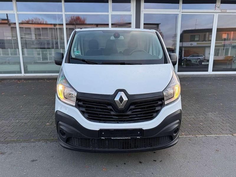 Gebraucht Renault Trafic Komfort 95 PS (69 kW) 2017 Weiß Van / Kleinbus