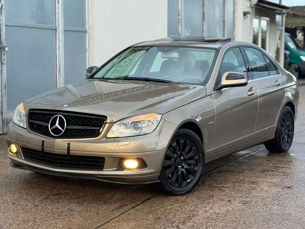 Gebraucht Mercedes C200 184 PS (135 kW) 2008 Beige Limousine