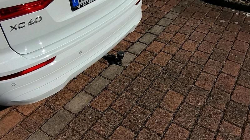 Gebraucht Volvo XC60 197 PS (144 kW) 2022 Weiß SUV