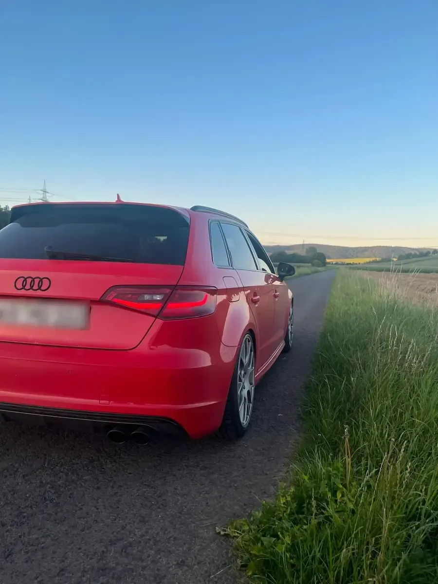 Gebraucht Audi S3 300 PS (220 kW) 2016 Rot