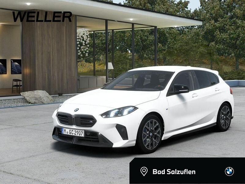 Weiß Gebraucht 2025 BMW M135 Performance Kleinwagen | 39.870 € (Guter Preis) - Bild 1/4