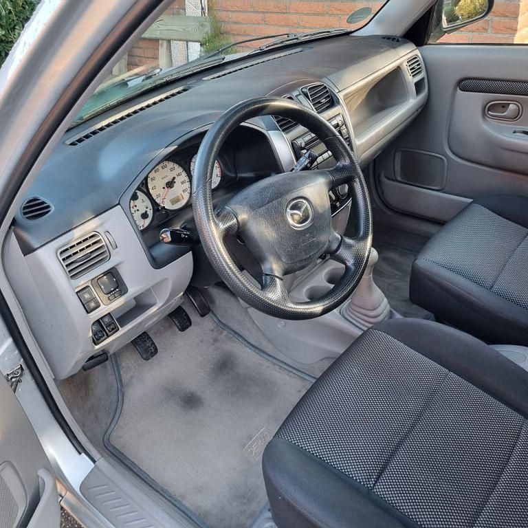 Gebraucht Mazda Demio Exclusive 75 PS (55 kW) 2001 Silber Kleinwagen