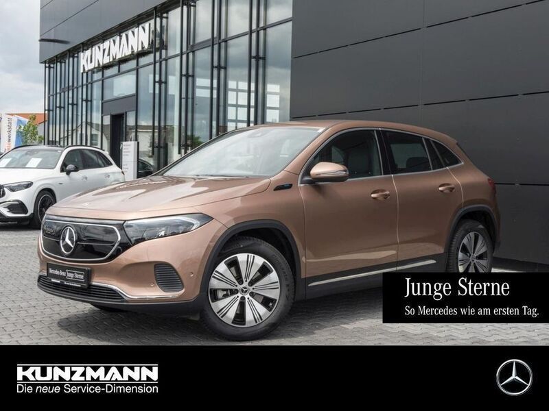 Rosgold metallic Gebraucht 2022 Mercedes EQA250+ Electric Art SUV | 29.660 € - Bild 1/4