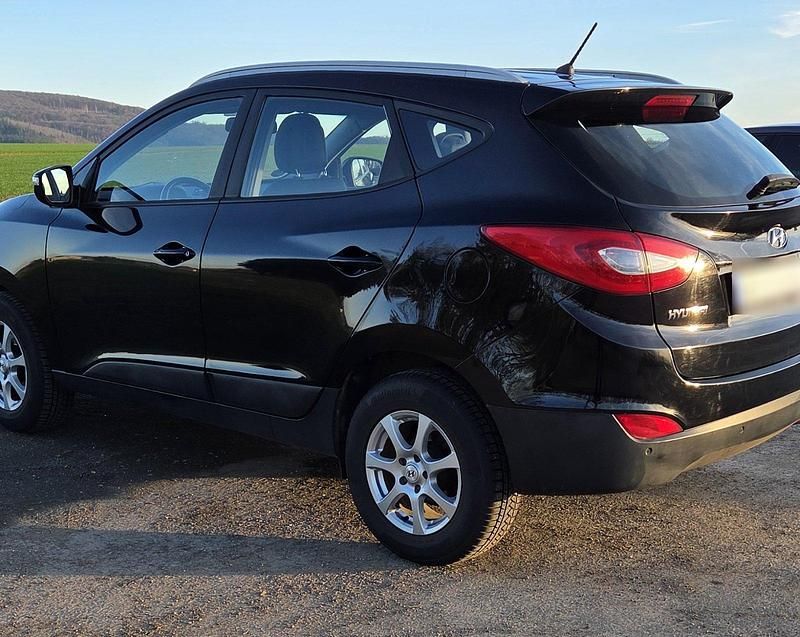Gebraucht Hyundai ix35 135 PS (99 kW) 2015 Schwarz SUV