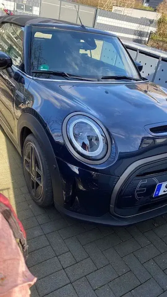 Gebraucht Mini Cooper SE Cabriolet 135 kW (184 PS) 2023 Schwarz Cabrio