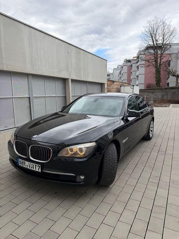 Gebraucht BMW 730 245 PS (180 kW) 2010 Schwarz Limousine