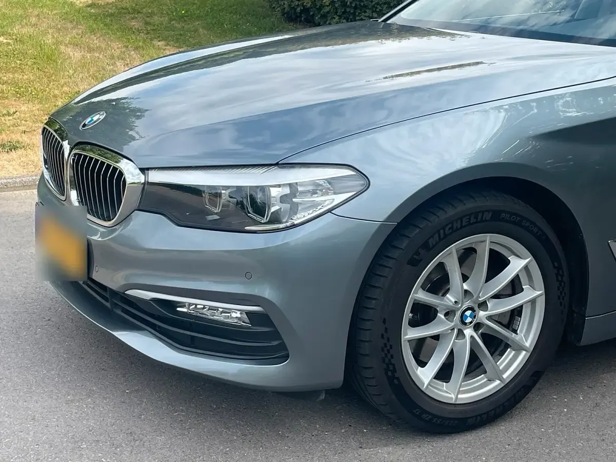 Gebraucht BMW 520 Sport Line 190 PS (139 kW) 2017 Grau Kombi