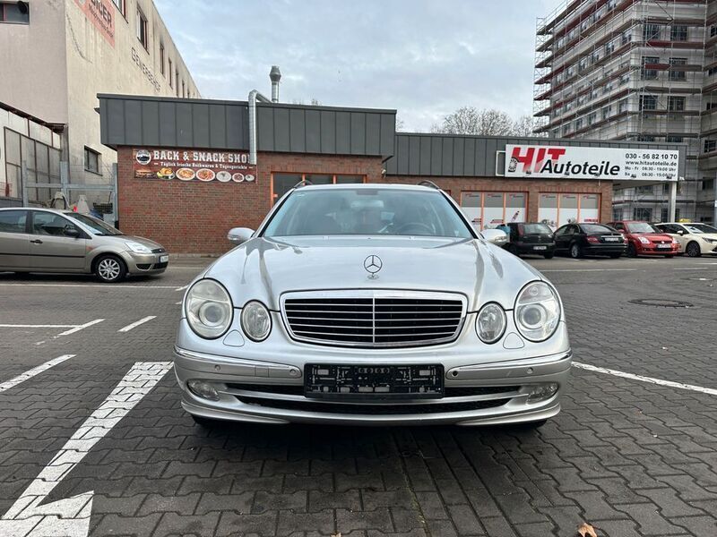 Silber Gebraucht 2004 Mercedes E200 Avantgarde Kombi | 3.790 € (Guter Preis) - Bild 1/4