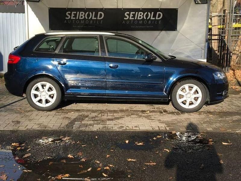 Gebraucht Audi A3 Ambiente 125 PS (91 kW) 2013 Andere Limousine