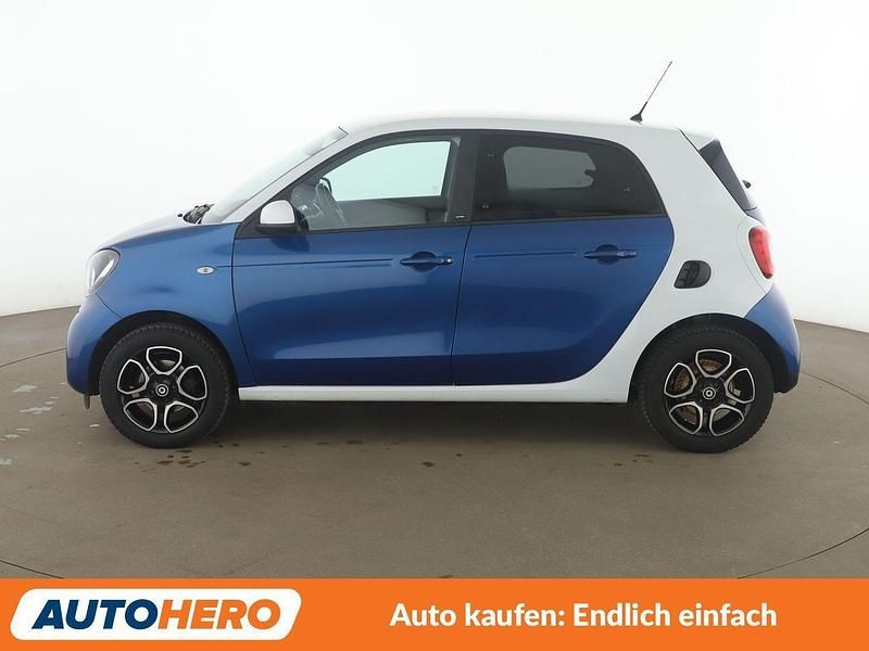 Second-hand Smart ForFour Prime 71 CP (52 kW) 2017 Alb Hatchback