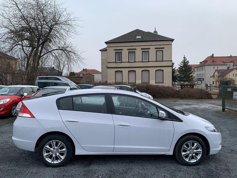 Gebraucht Honda Insight Hybrid 88 PS (64 kW) 2010 Weiß Limousine