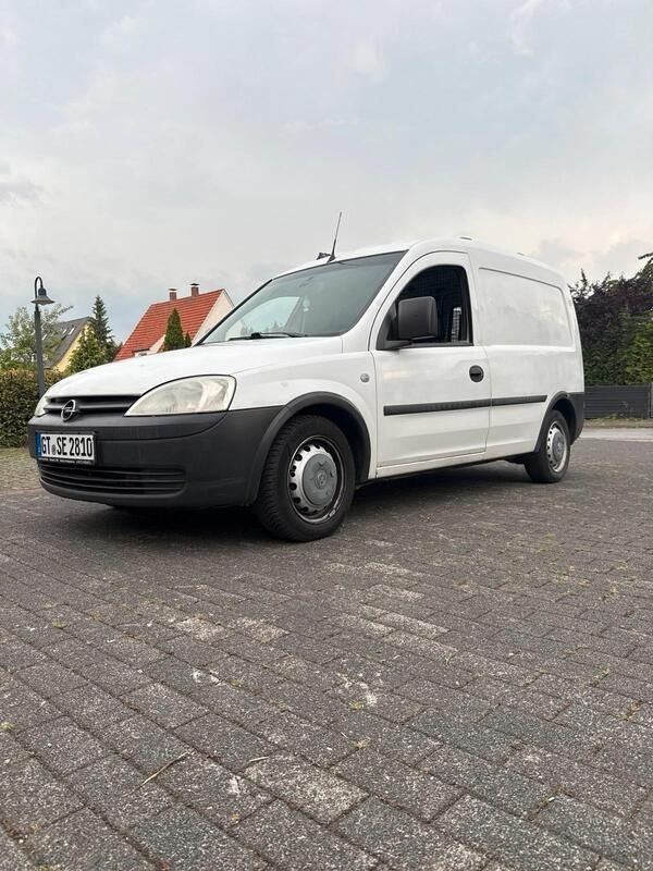 Weiß Gebraucht 2006 Opel Combo Van / Kleinbus | 1.850 € - Bild 1/4