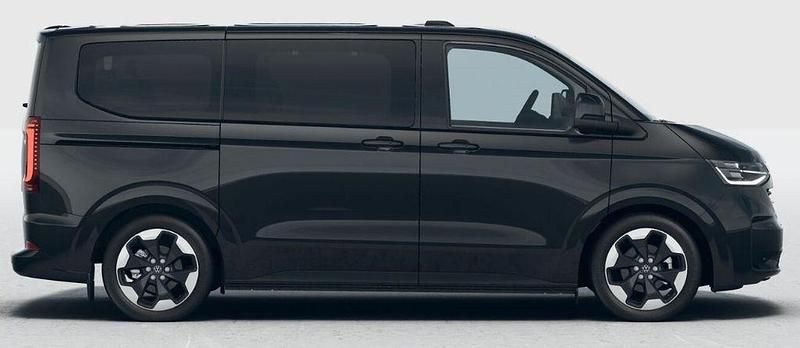 Neu VW T7 Style 150 PS (110 kW) 2026 Schwarz Van