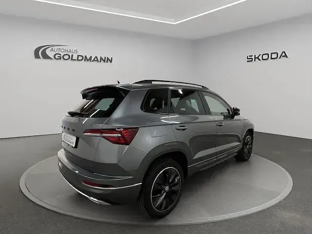 Gebraucht Skoda Karoq SportLine 150 PS (110 kW) 2022 Graphitegrau metallic SUV