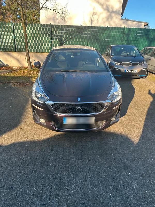 Gebraucht Citroën DS5 150 PS (110 kW) 2015 Violet Kleinwagen