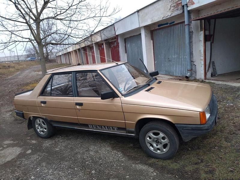 Gebraucht Renault R9 60 PS (44 kW) 1983 Gold Limousine