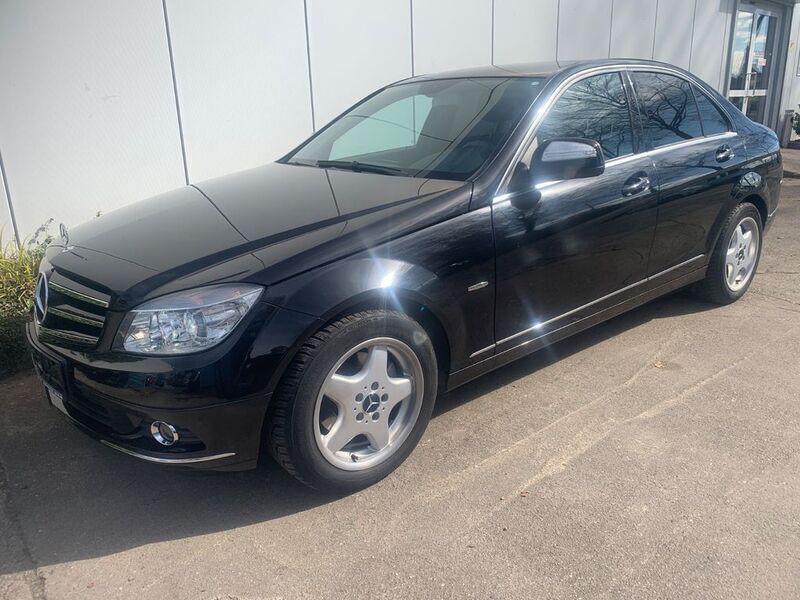 Gebraucht Mercedes C180 156 PS (114 kW) 2008 Schwarz Limousine