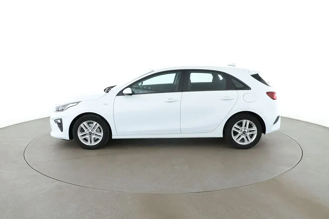 Gebraucht Kia Ceed Edition 7 2021 Weiß Kleinwagen
