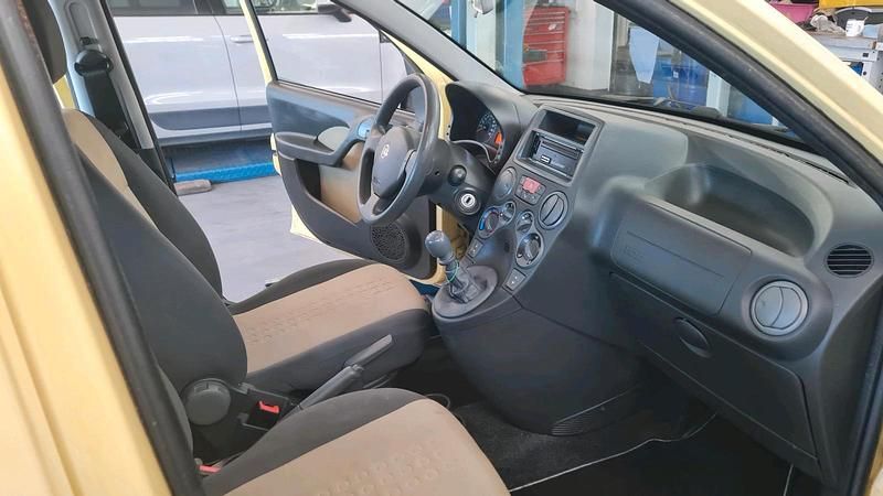 Gebraucht Fiat Panda 60 PS (44 kW) 2009 Gelb Kleinwagen