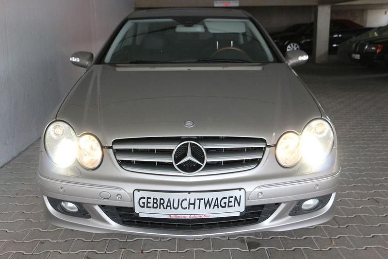 Gebraucht Mercedes CLK280 231 PS (169 kW) 2006 Silber Coupé