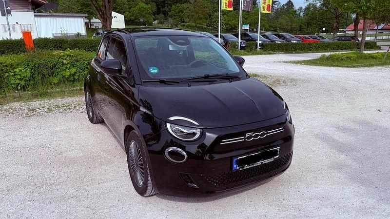 Schwarz Gebraucht 2021 Fiat 500e Kleinwagen | 15.000 € (Superpreis) - Bild 1/4