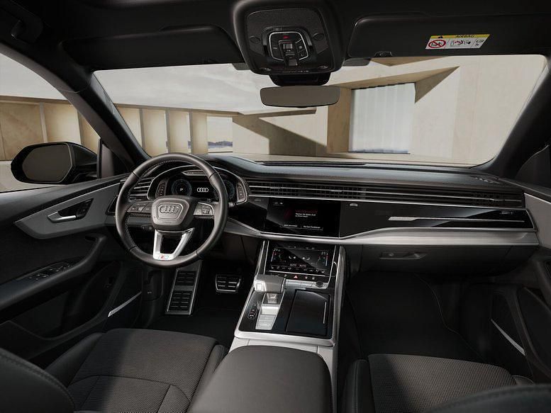 Gebraucht Audi Q8 S-Line 286 PS (210 kW) 2025 Mythosschwarz metallic SUV