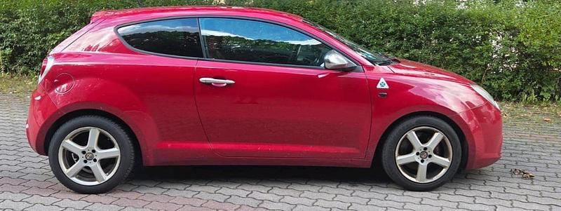 Rot Gebraucht 2011 Alfa Romeo MiTo Quadrifoglio Verde Kleinwagen | 3.999 € (Etwas zu teuer) - Bild 1/4