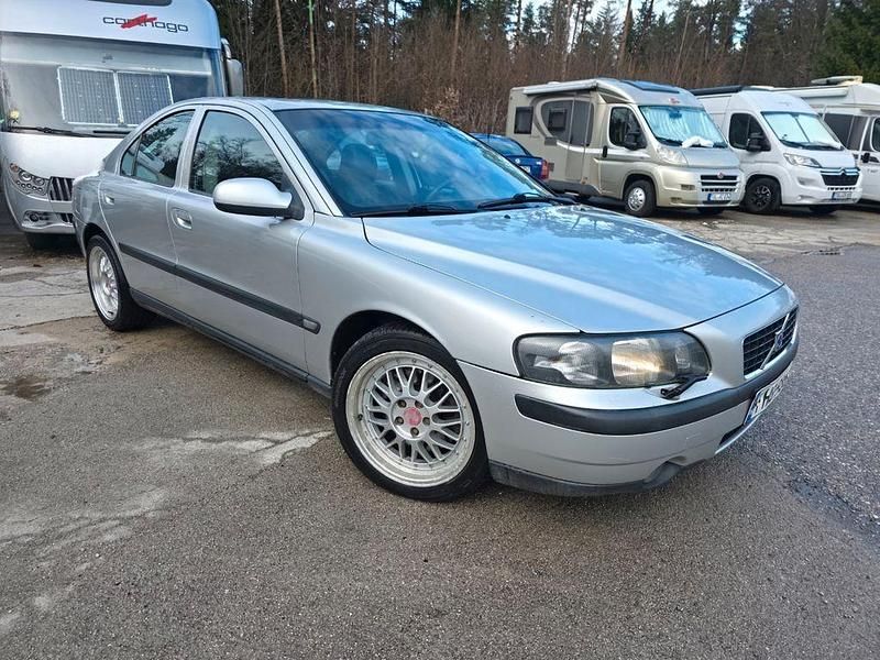 Gebraucht Volvo S60 140 PS (102 kW) 2002 Silber Limousine