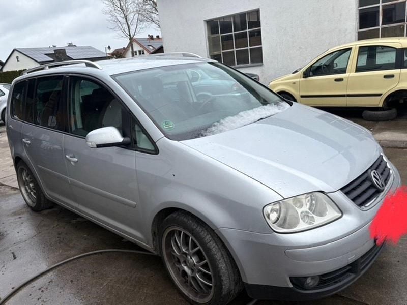 Grau Gebraucht 2004 VW Touran Highline Van / Kleinbus | 790 € (Guter Preis) - Bild 1/4