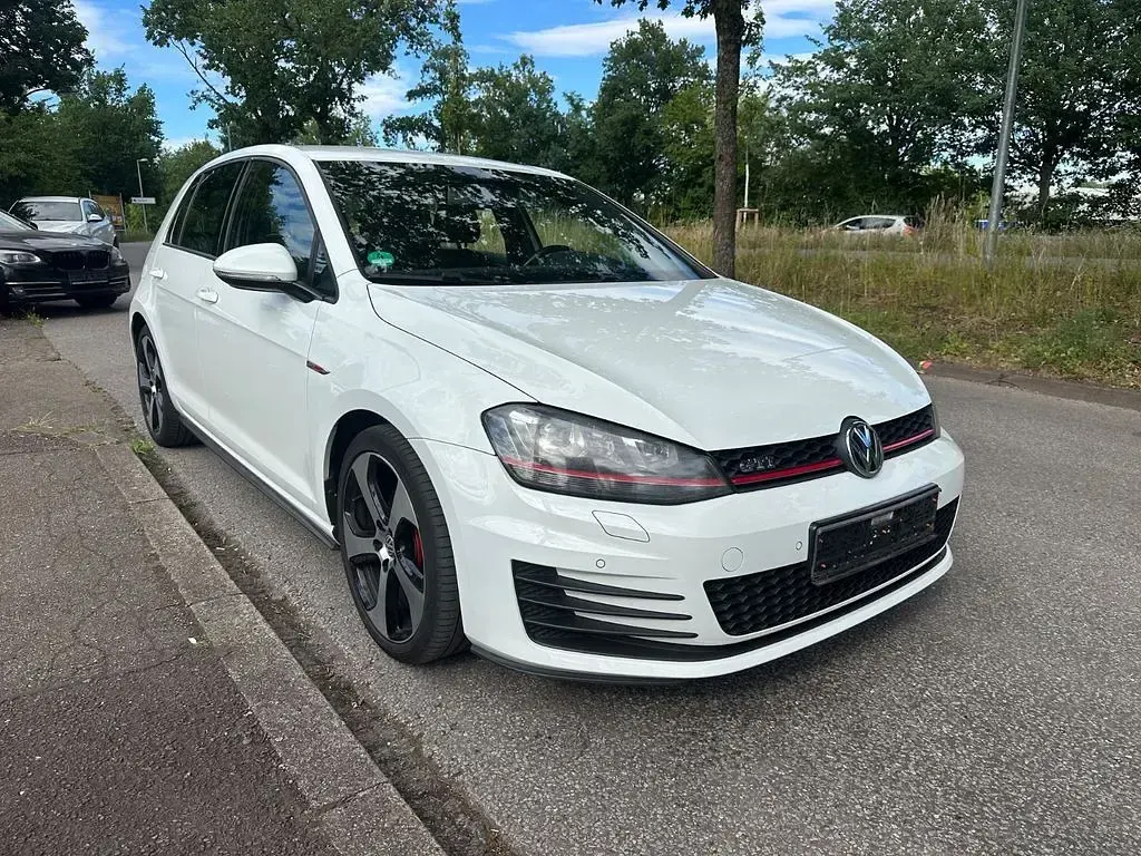 Gebraucht VW Golf VII GTI 220 PS (161 kW) 2014 Weiß Limousine