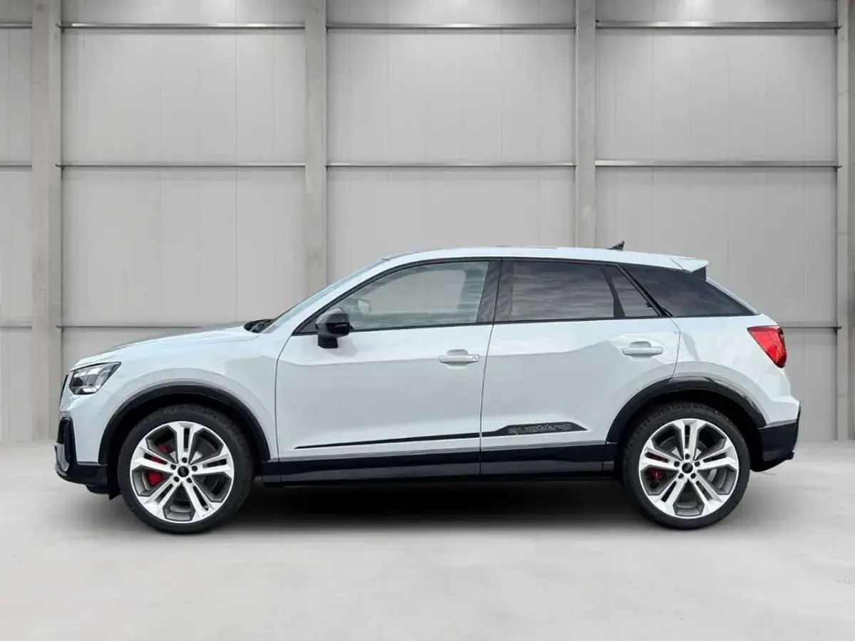 Gebraucht Audi SQ2 Sport 300 PS (220 kW) 2025 Weiss SUV
