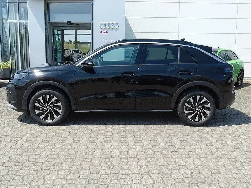 Neu VW T-Roc 116 PS (85 kW) 2026 Schwarz SUV