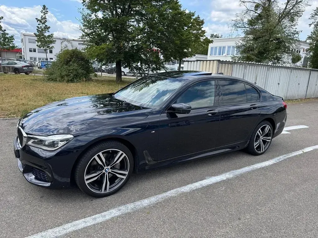 Gebraucht BMW 730 M Sport 265 PS (194 kW) 2015 Schwarz Limousine