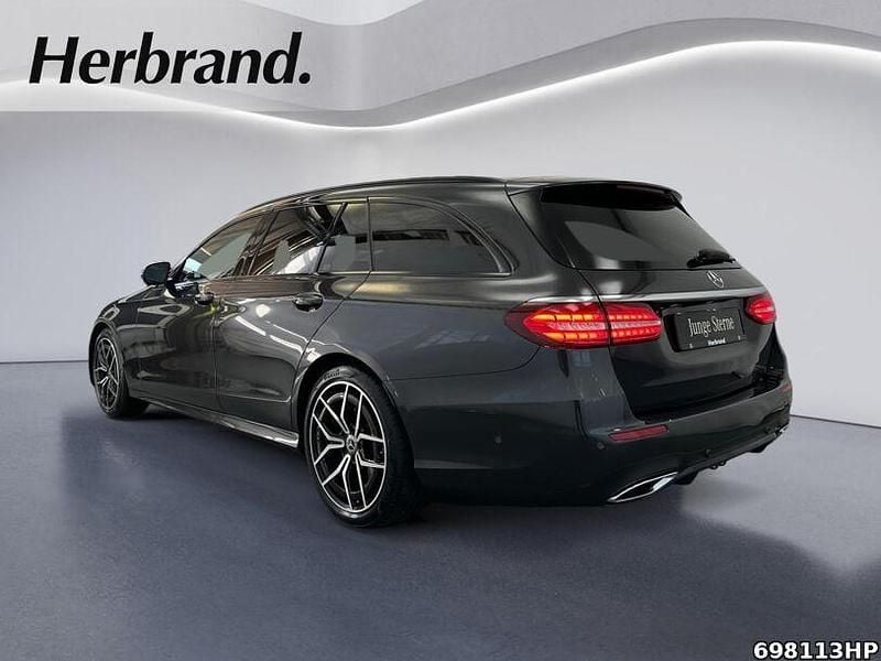 Gebraucht Mercedes E200 AMG 197 PS (144 kW) 2023 Metalliclack graphitgrau Kombi