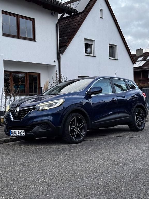 Gebraucht Renault Kadjar LIMITED 131 PS (96 kW) 2017 Blau SUV
