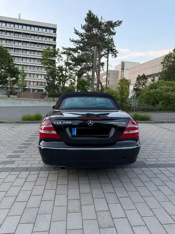 Gebraucht Mercedes CLK200 Avantgarde 163 PS (119 kW) 2005 Schwarz Cabrio