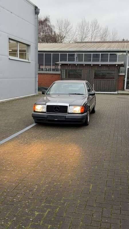 Gebraucht 1988 Mercedes 230 Coupé | 7.000 € - Bild 1/1