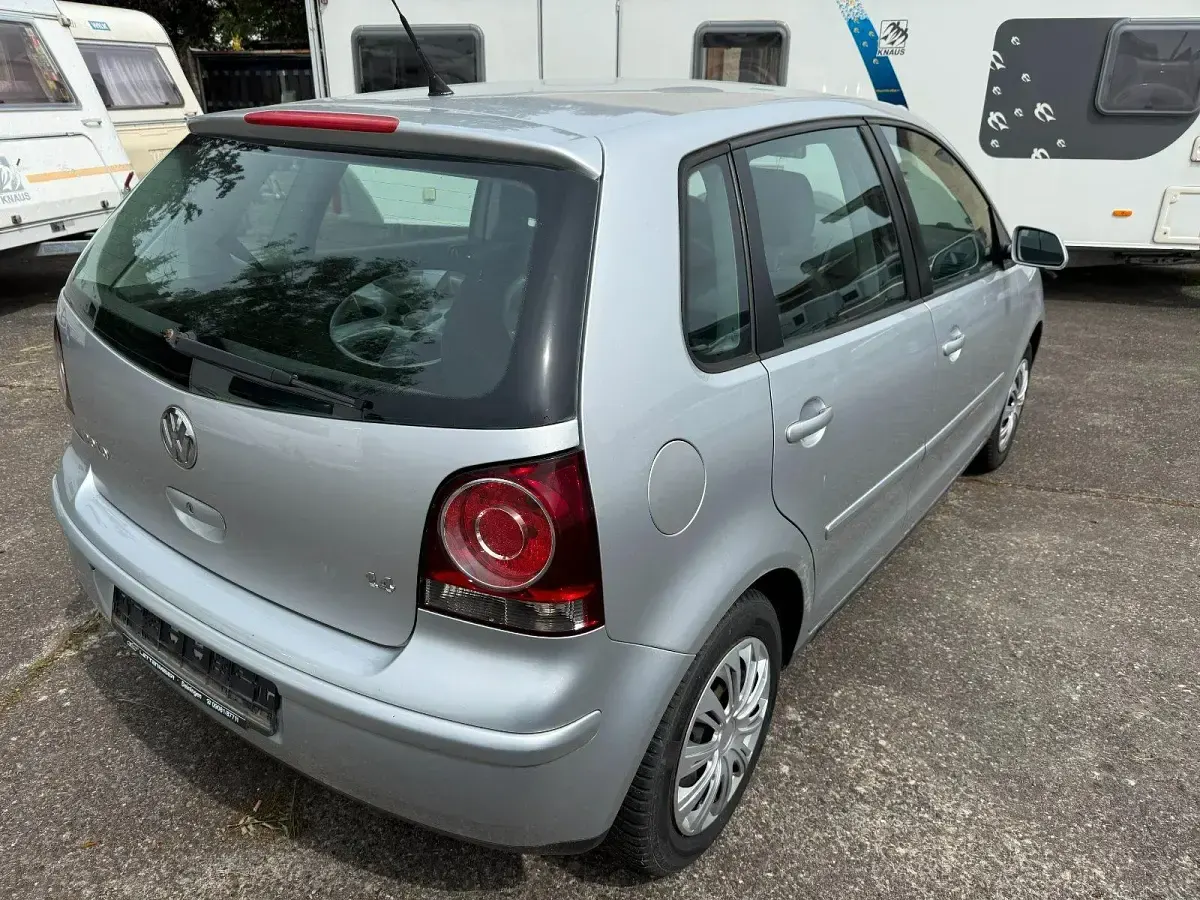 Gebraucht VW Polo 80 PS (58 kW) 2007 Silber Kleinwagen